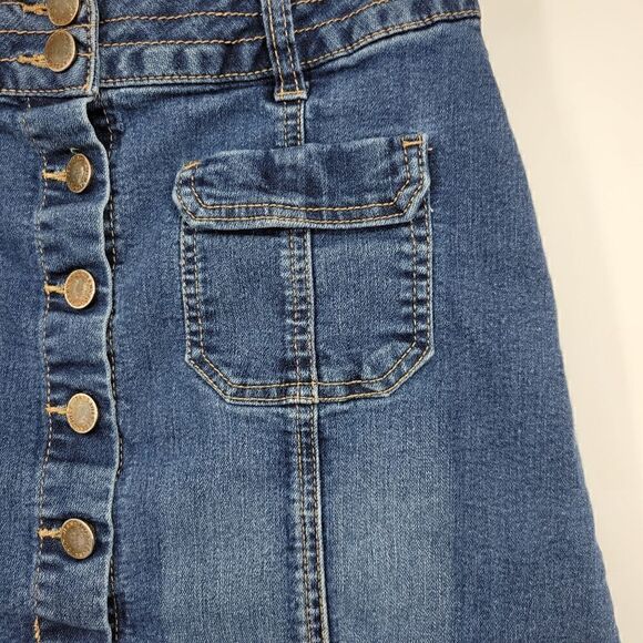 Jolt size 1 jean mini skirt. ^ - Picture 4 of 5